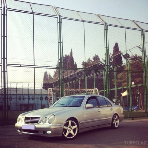 Mercedes E 320 2001, 165,000 km - 3.2 л - Bakı
