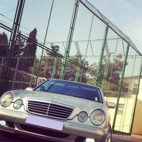Mercedes E 320 2001, 165,000 km - 3.2 л - Bakı