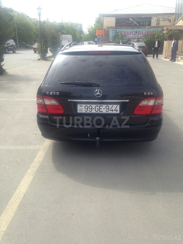 Mercedes E 220 2005, 250,000 km - 2.2 l - Bakı