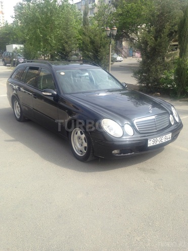 Mercedes E 220 2005, 250,000 km - 2.2 l - Bakı