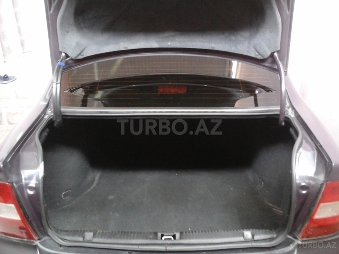 Opel Vectra 1996, 28,000 km - 1.8 л - Bakı