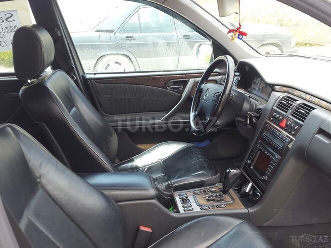 Mercedes E 320 2000, 208,464 km - 3.2 л - Bakı