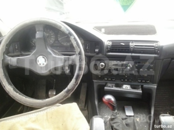 BMW 525 1991, 200,000 km - 1.8 l - Bakı