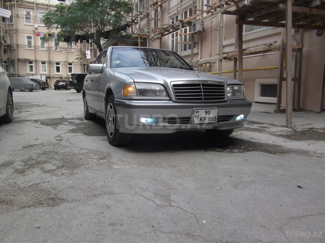 Mercedes C 230 1997, 185,000 km - 0.3 l - Bakı