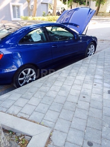 Mercedes C 200 2001, 110,000 km - 2.0 л - Bakı