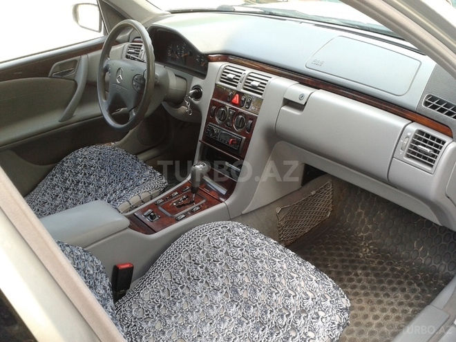 Mercedes E 240 2000, 192,000 km - 2.4 l - Bakı