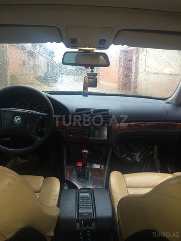 BMW 528 1999, 237,000 km - 0.3 л - Bakı