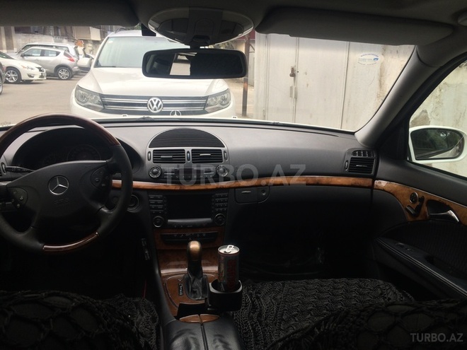 Mercedes E 240 2002, 200,000 km - 3.2 l - Bakı
