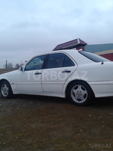 Mercedes C 250 1996, 395,000 km - 2.5 l - Bakı