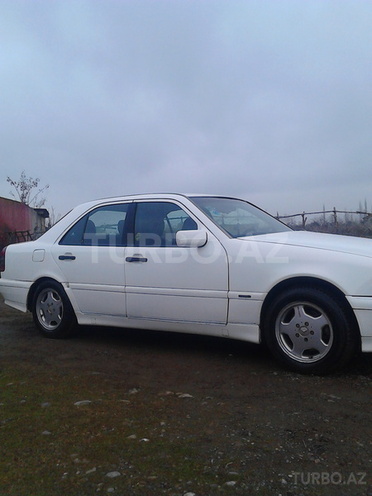 Mercedes C 250 1996, 395,000 km - 2.5 l - Bakı