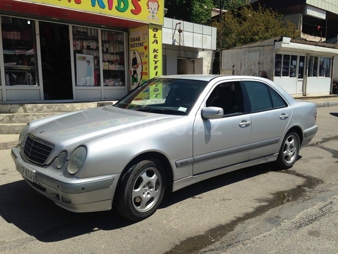 Mercedes E 320 2000, 340,598 km - 3.2 l - Bakı