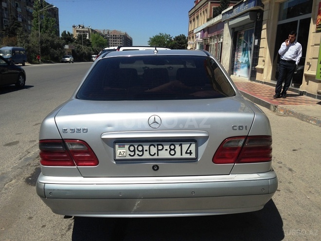 Mercedes E 320 2000, 340,598 km - 3.2 l - Bakı