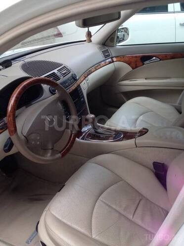 Mercedes E 240 2003, 118,000 km - 2.6 л - Bakı