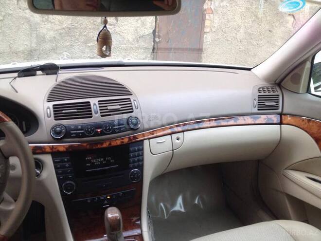 Mercedes E 240 2003, 118,000 km - 2.6 л - Bakı