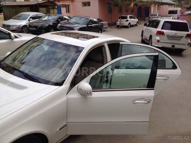 Mercedes E 240 2003, 118,000 km - 2.6 л - Bakı