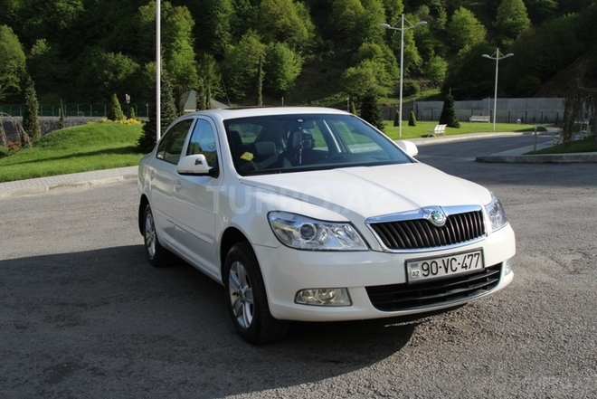 Skoda Octavia 2010, 79,000 km - 1.6 l - Bakı