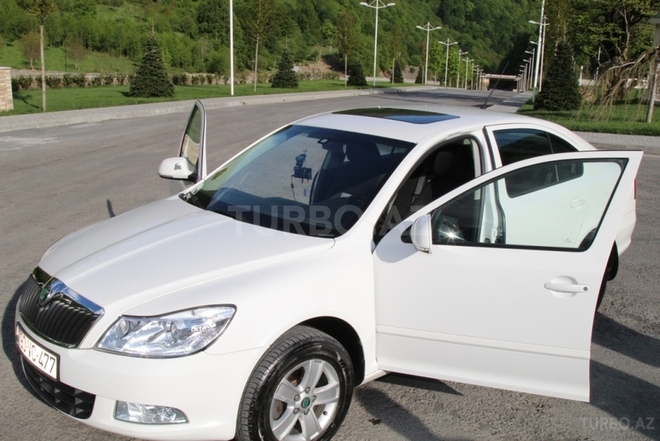 Skoda Octavia 2010, 79,000 km - 1.6 l - Bakı
