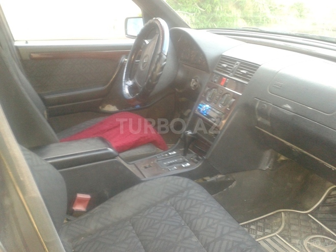 Mercedes C 250 1994, 450,000 km - 2.5 l - Bakı