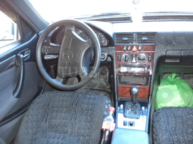 Mercedes C 200 1997, 279,000 km - 2.0 l - Bakı