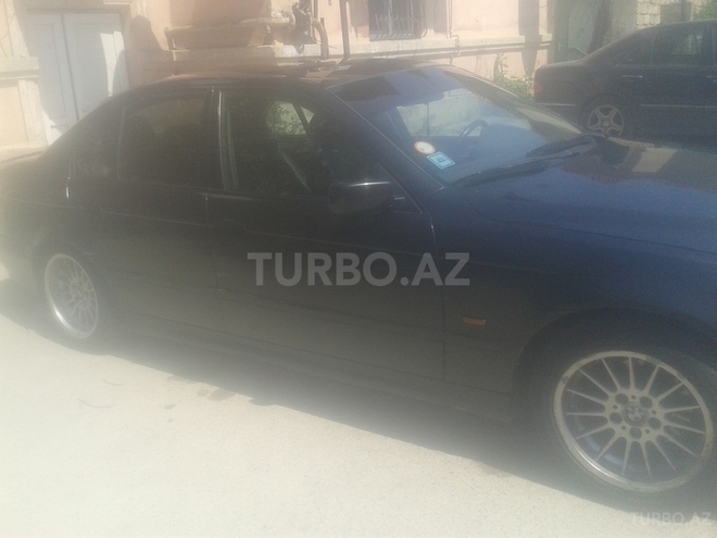 BMW 528 1997, 348,000 km - 2.8 l - Bakı
