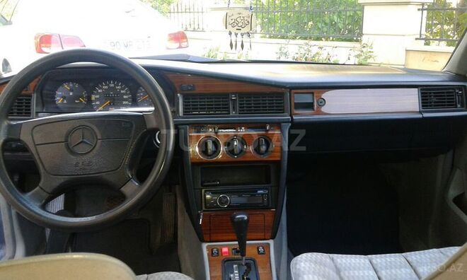 Mercedes 190 1993, 285,000 km - 2.0 l - Bakı