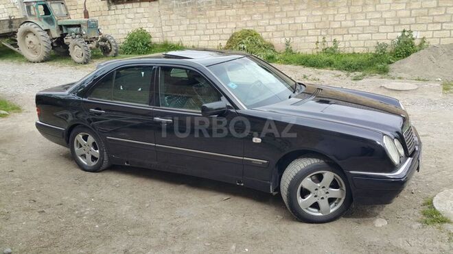 Mercedes E 240 1998, 300,000 km - 2.4 л - Bakı
