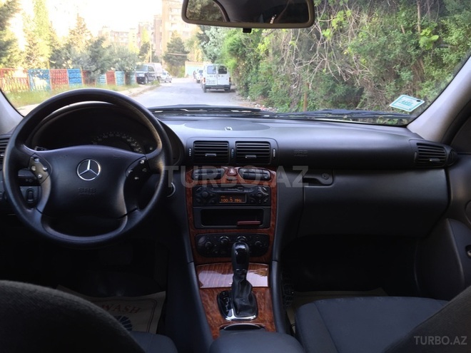 Mercedes C 200 2002, 169,862 km - 2.0 l - Bakı