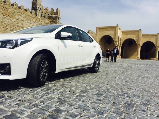 Toyota Corolla 2014, 19,500 km - 1.6 l - Bakı