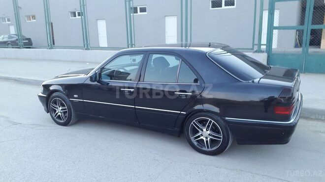 Mercedes C 220 1999, 218,000 km - 2.2 l - Bakı