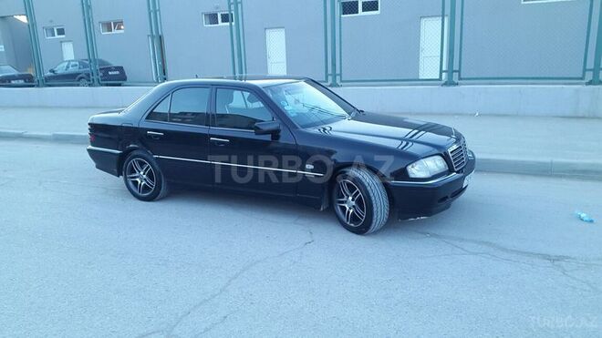 Mercedes C 220 1999, 218,000 km - 2.2 l - Bakı