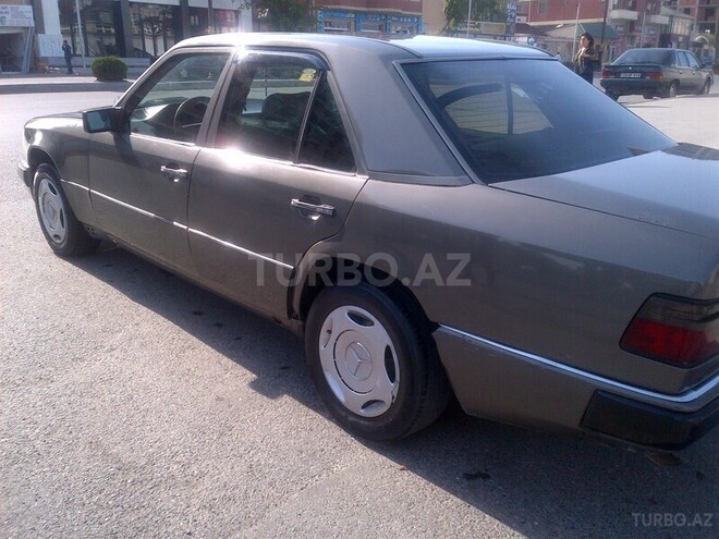 Mercedes E 230 1991, 360,000 km - 2.3 l - Bakı