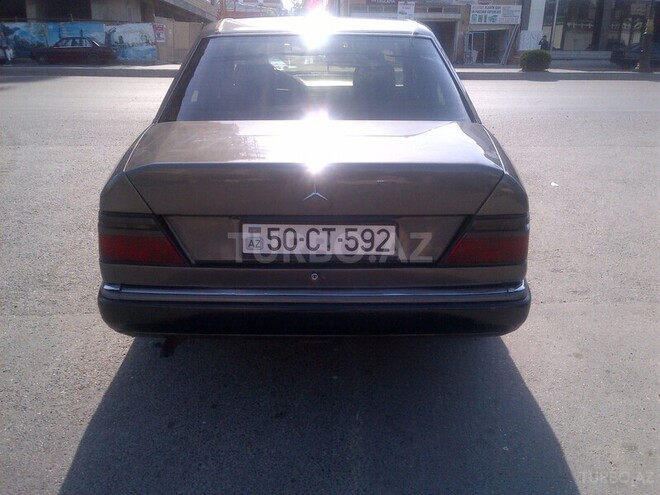 Mercedes E 230 1991, 360,000 km - 2.3 l - Bakı