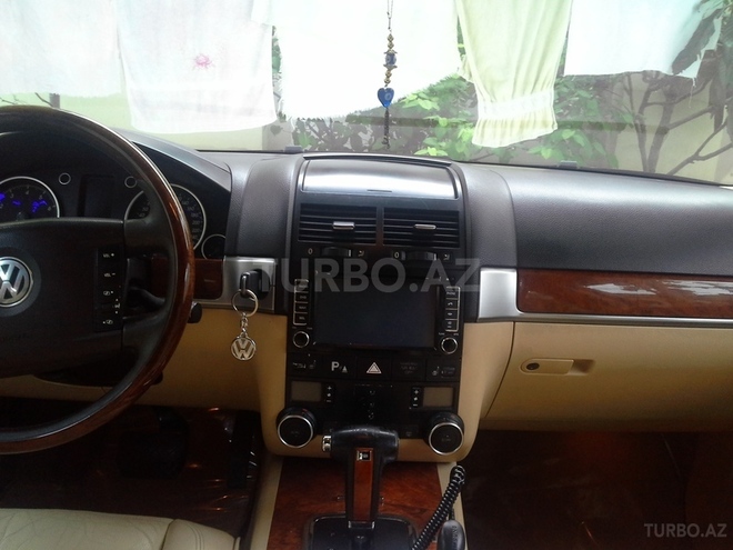 Volkswagen Touareg 2004, 128,000 km - 3.2 l - Bakı