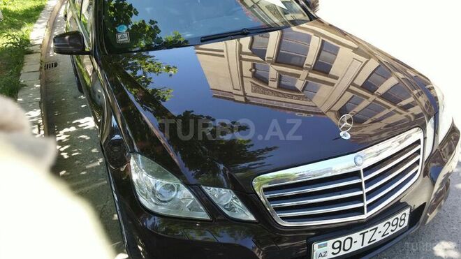 Mercedes E 200 2010, 106,000 km - 1.8 л - Bakı