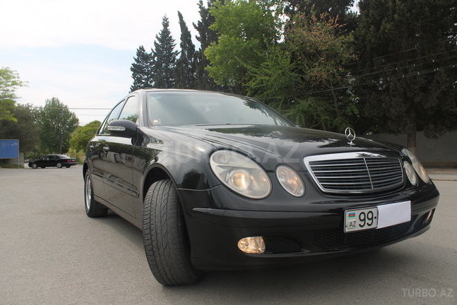 Mercedes E 220 2002, 179,000 km - 2.2 l - Bakı