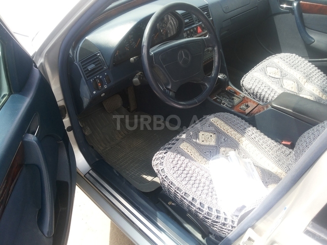 Mercedes C 240 1997, 110,000 km - 2.7 l - Bakı