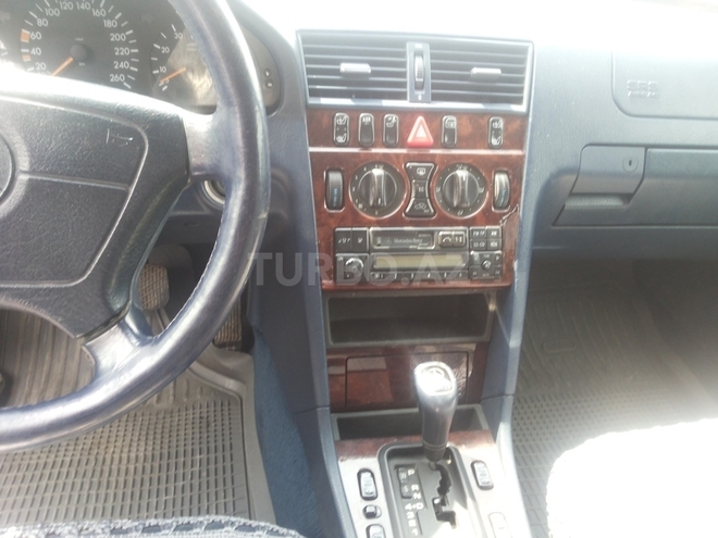 Mercedes C 240 1997, 110,000 km - 2.7 l - Bakı