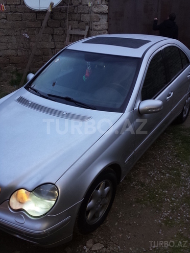 Mercedes C 220 2002, 289,000 km - 2.2 l - Bakı
