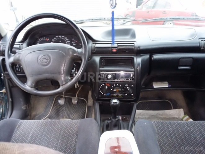 Opel Astra 1997, 220,000 km - 0.2 л - Bakı
