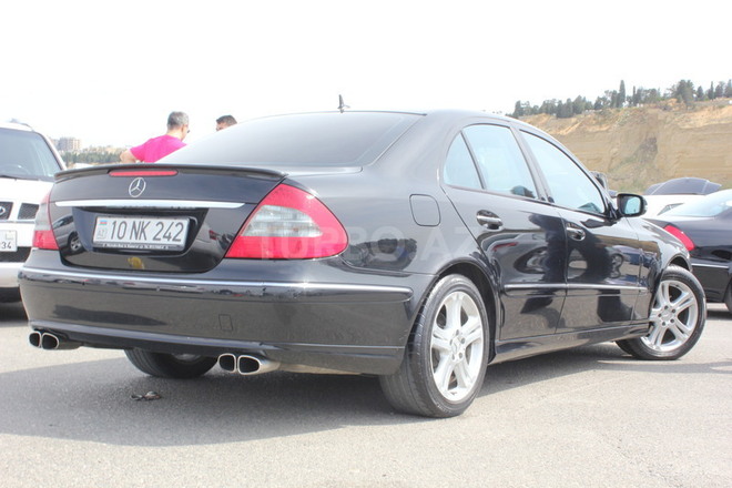 Mercedes E 280 2006, 130,000 km - 3.0 l - Bakı