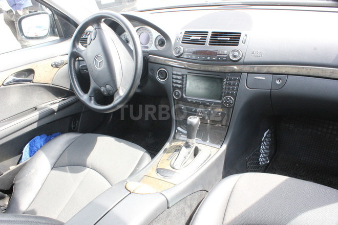 Mercedes E 280 2006, 130,000 km - 3.0 l - Bakı