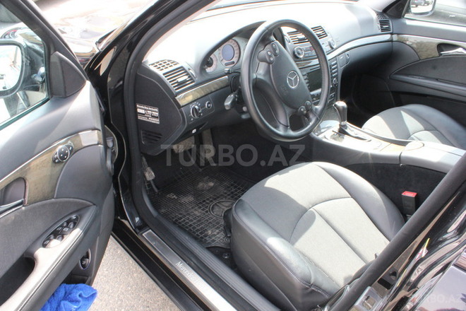 Mercedes E 280 2006, 130,000 km - 3.0 l - Bakı