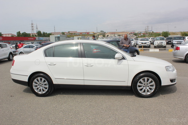 Volkswagen Passat 2011, 71,000 km - 1.8 l - Bakı