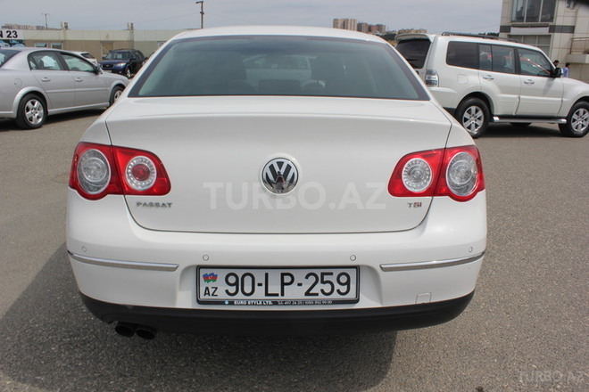 Volkswagen Passat 2011, 71,000 km - 1.8 l - Bakı