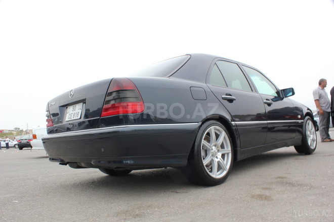 Mercedes C 240 1997, 200,000 km - 2.4 л - Bakı