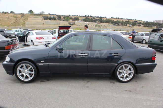 Mercedes C 240 1997, 200,000 km - 2.4 л - Bakı