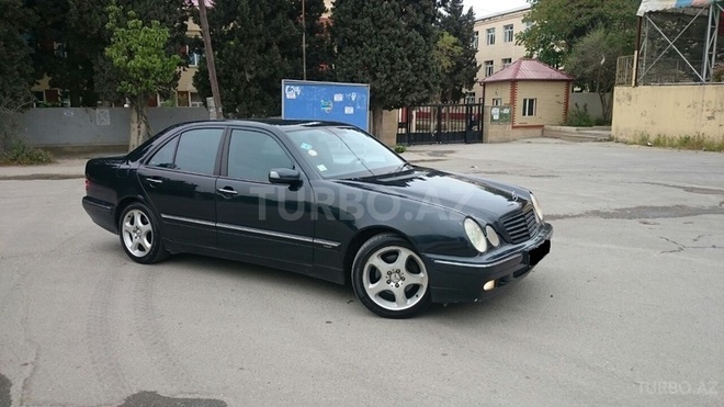 Mercedes E 270 1999, 228,303 km - 2.7 l - Bakı