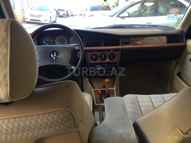 Mercedes 190 1988, 347,000 km - 2.0 l - Bakı
