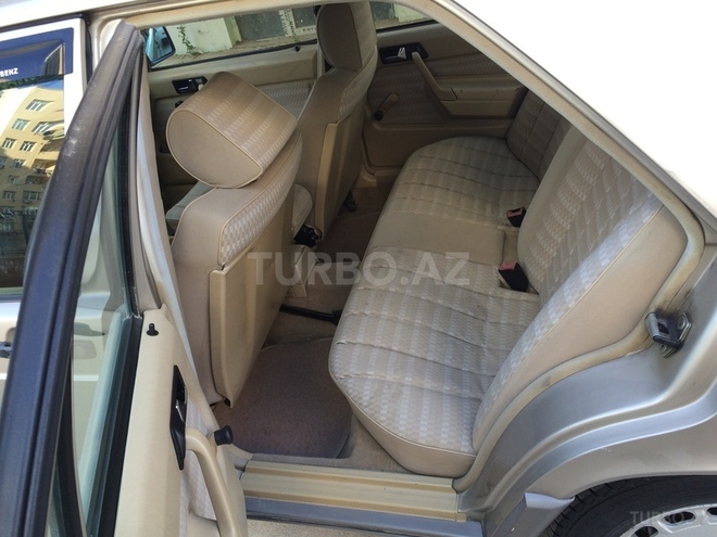 Mercedes 190 1988, 347,000 km - 2.0 l - Bakı