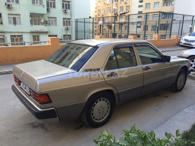 Mercedes 190 1988, 347,000 km - 2.0 l - Bakı